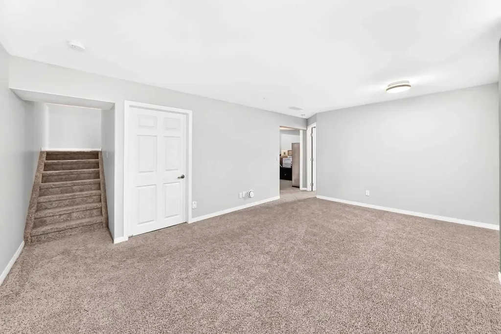 23 Thornbird Way SE Airdrie AB T4A2C3