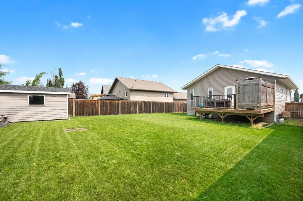 7208 40 Street Lloydminster AB T9V 2K7