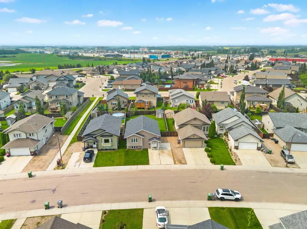 7208 40 Street Lloydminster AB T9V 2K7