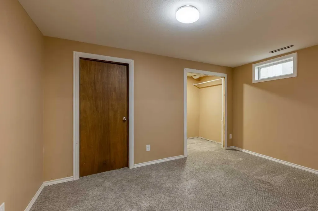 2005 16 Avenue S Lethbridge AB T1K 0Z4