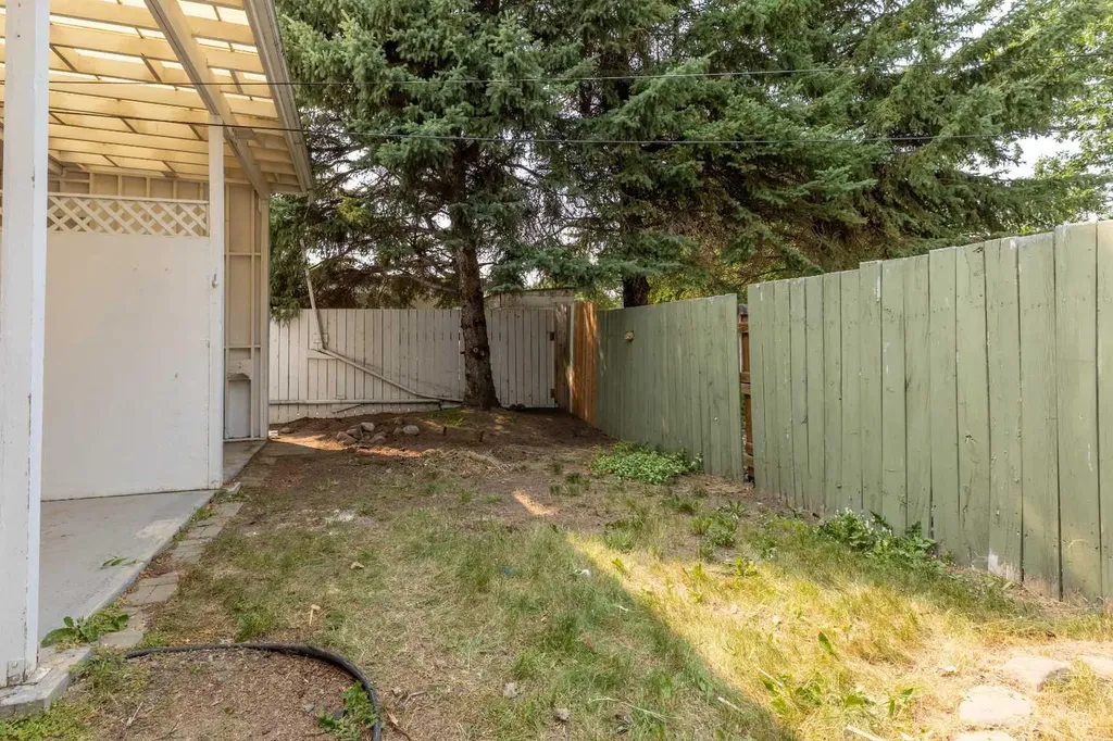 2005 16 Avenue S Lethbridge AB T1K 0Z4