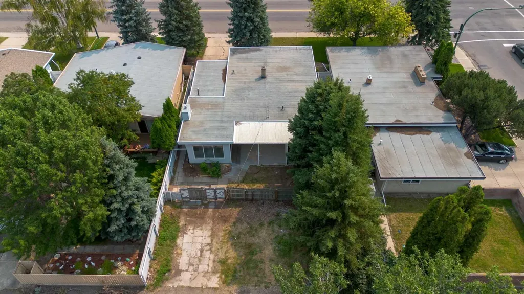 2005 16 Avenue S Lethbridge AB T1K 0Z4