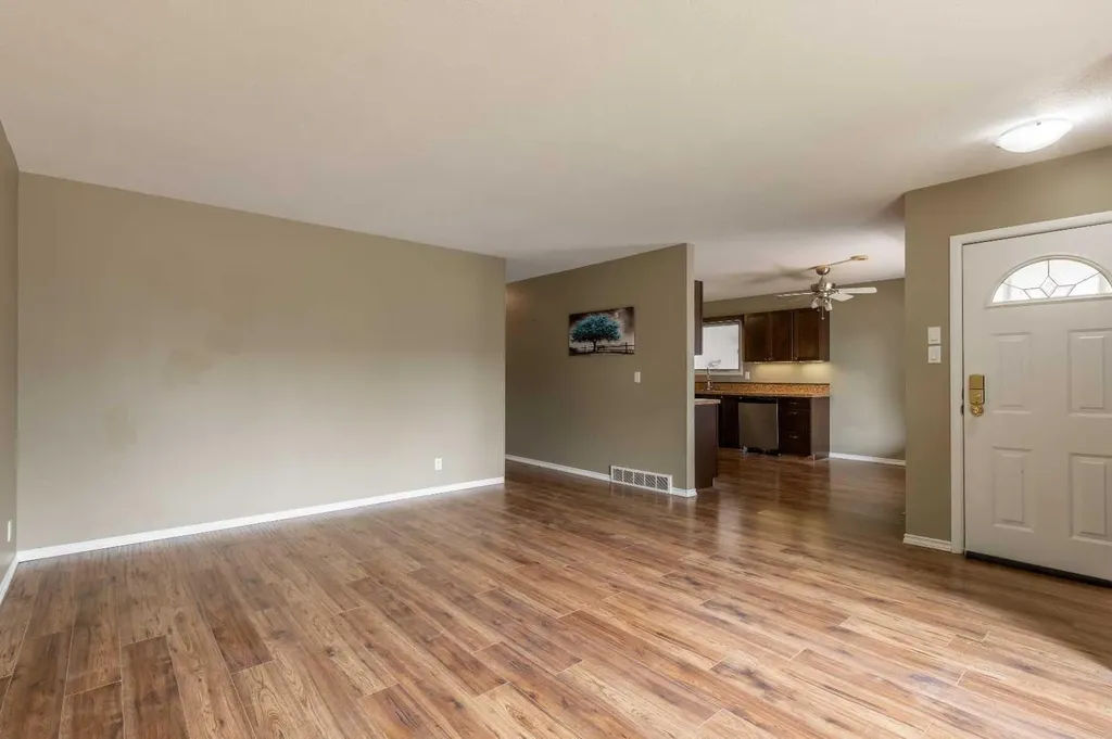 2005 16 Avenue S Lethbridge AB T1K 0Z4