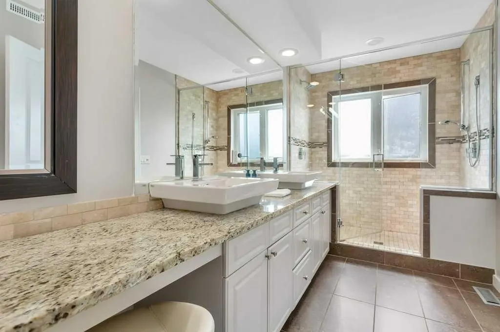 3565 54 Avenue Innisfail AB T4G 1S3