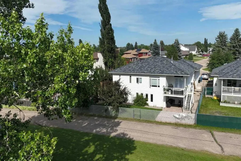 3565 54 Avenue Innisfail AB T4G 1S3