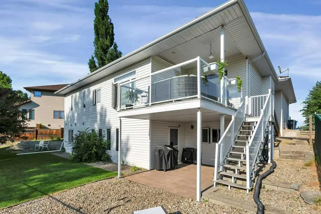 3565 54 Avenue Innisfail AB T4G 1S3