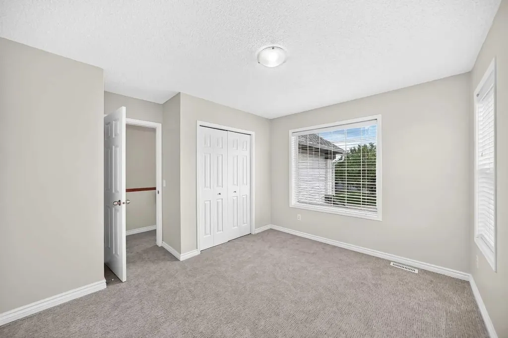 247 Covington Close NE Calgary AB T3K 4L8