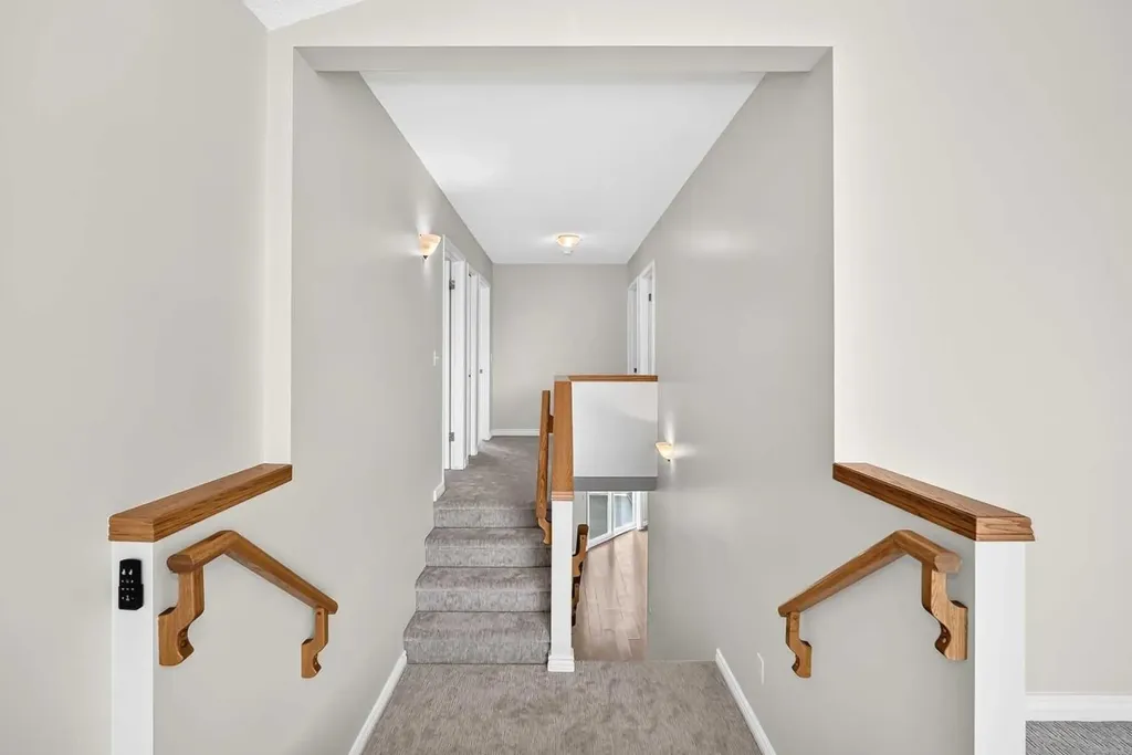 247 Covington Close NE Calgary AB T3K 4L8