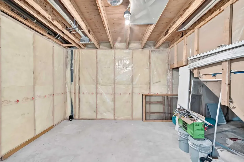 247 Covington Close NE Calgary AB T3K 4L8