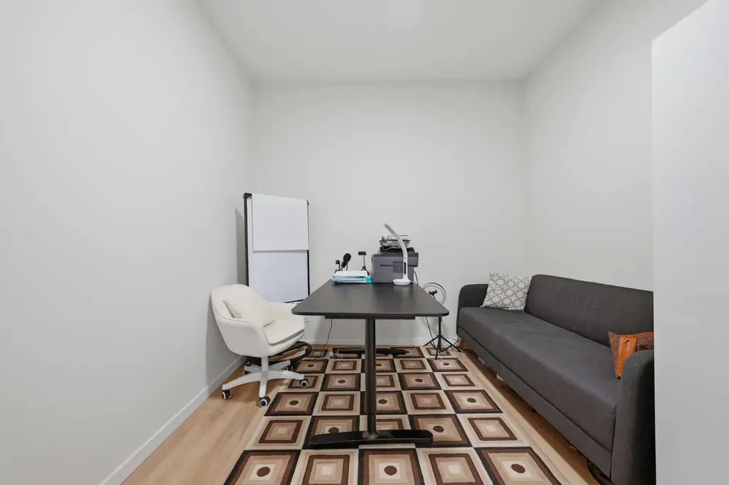 147 Magnolia Path SE Calgary AB T3M 3X6