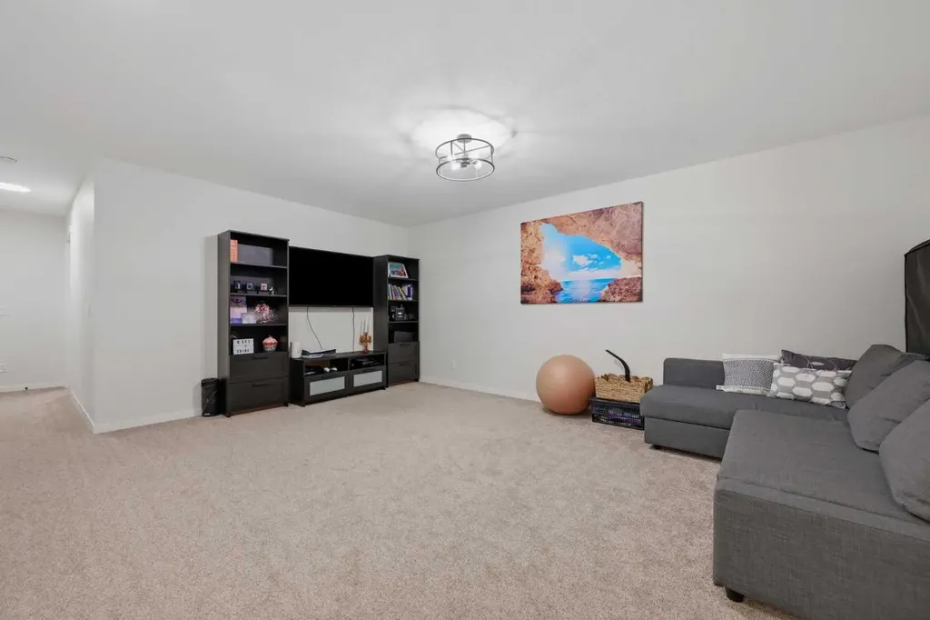 147 Magnolia Path SE Calgary AB T3M 3X6