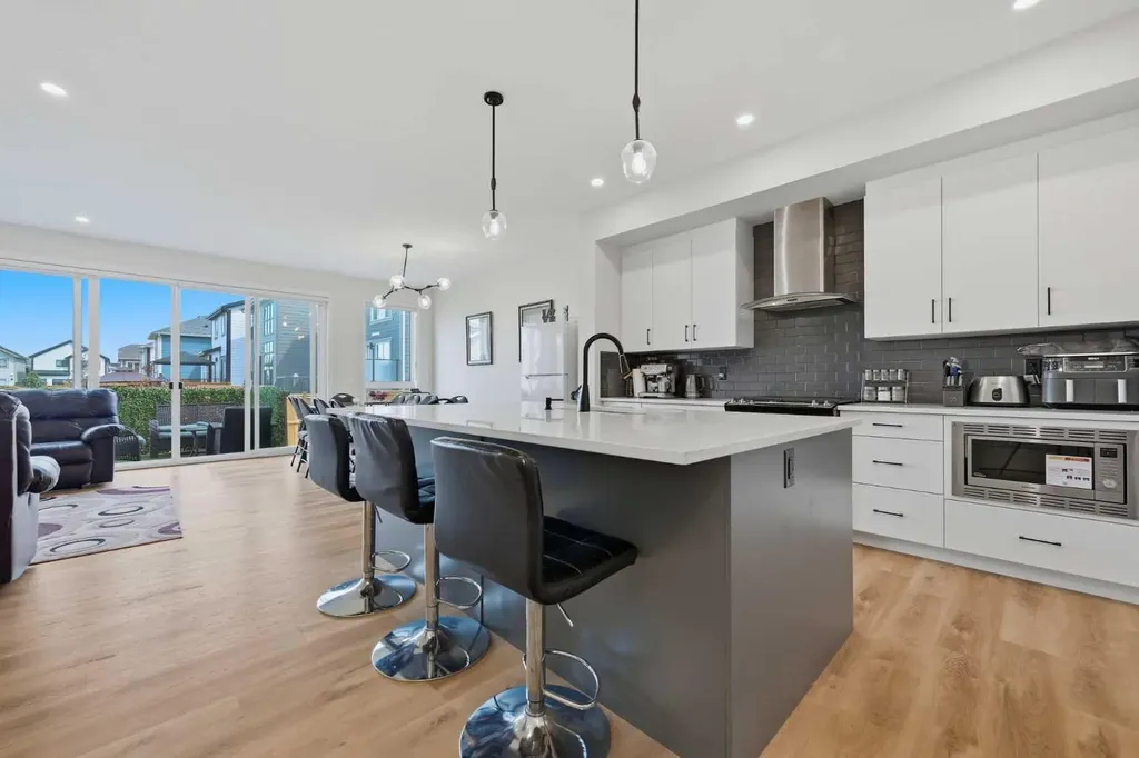 147 Magnolia Path SE Calgary AB T3M 3X6