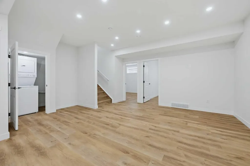 147 Magnolia Path SE Calgary AB T3M 3X6