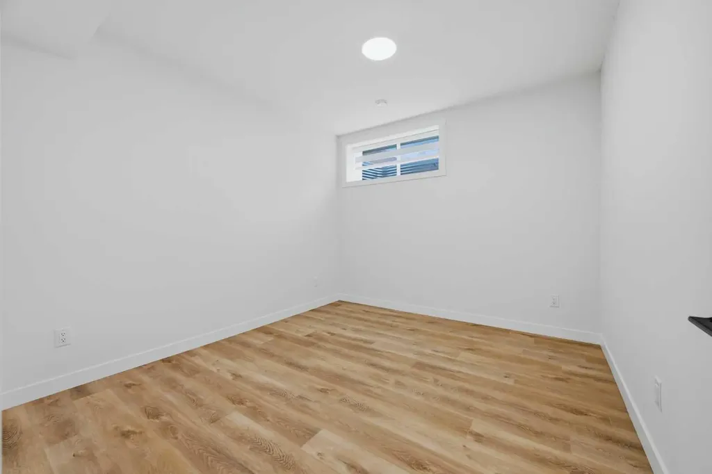 147 Magnolia Path SE Calgary AB T3M 3X6
