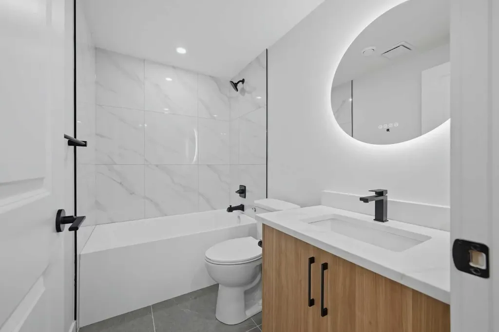 147 Magnolia Path SE Calgary AB T3M 3X6