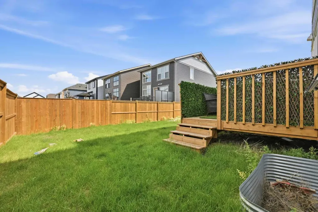 147 Magnolia Path SE Calgary AB T3M 3X6