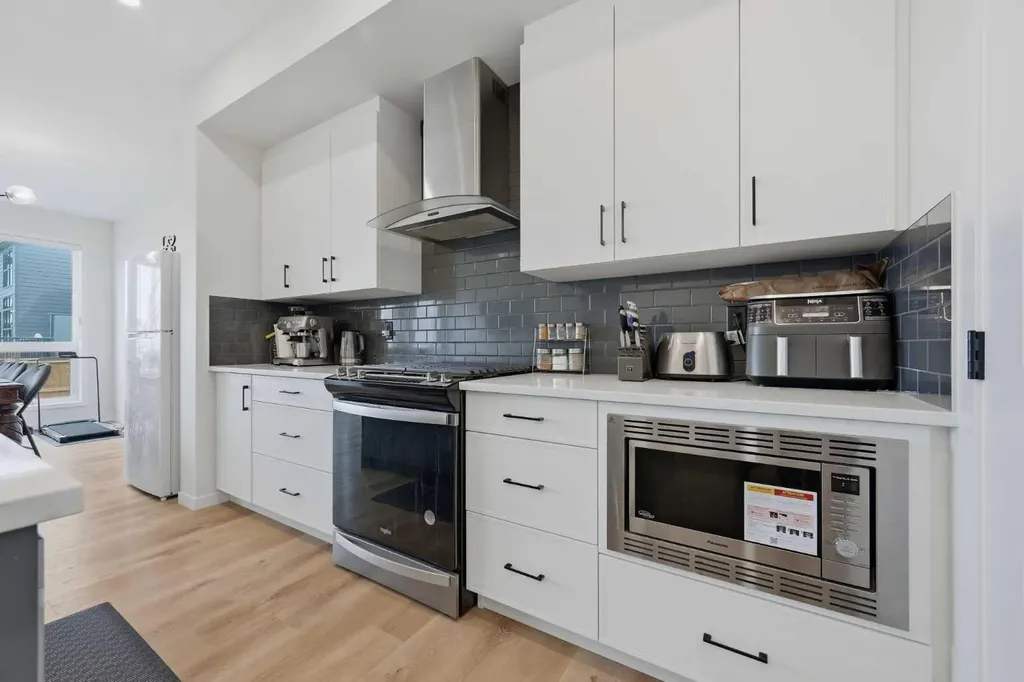 147 Magnolia Path SE Calgary AB T3M 3X6