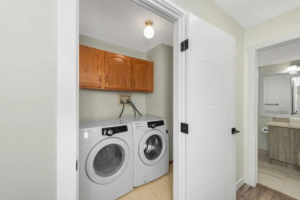 98 Del Ray Road NE Calgary AB T1Y 6V6