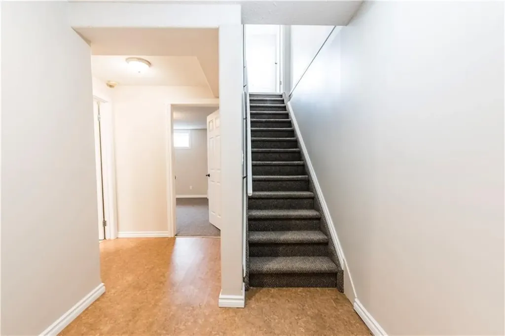 1019 Smith Avenue Crossfield AB T0M 0S0