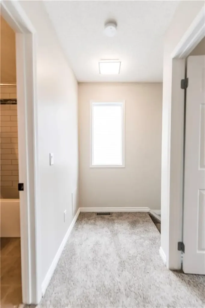1019 Smith Avenue Crossfield AB T0M 0S0