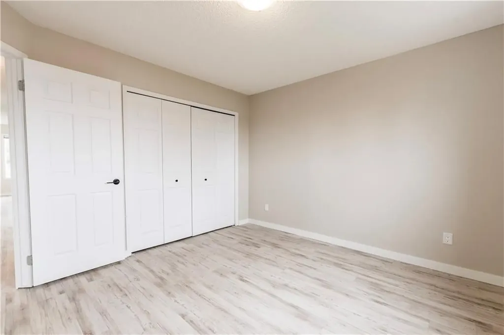 1019 Smith Avenue Crossfield AB T0M 0S0