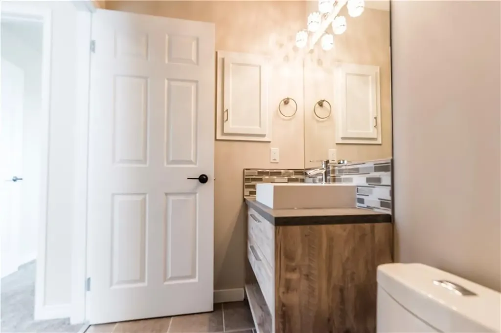1019 Smith Avenue Crossfield AB T0M 0S0
