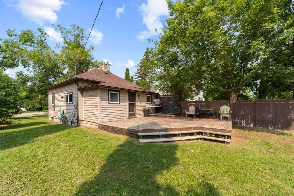 4806 50 Street Sedgewick AB T0B4C0