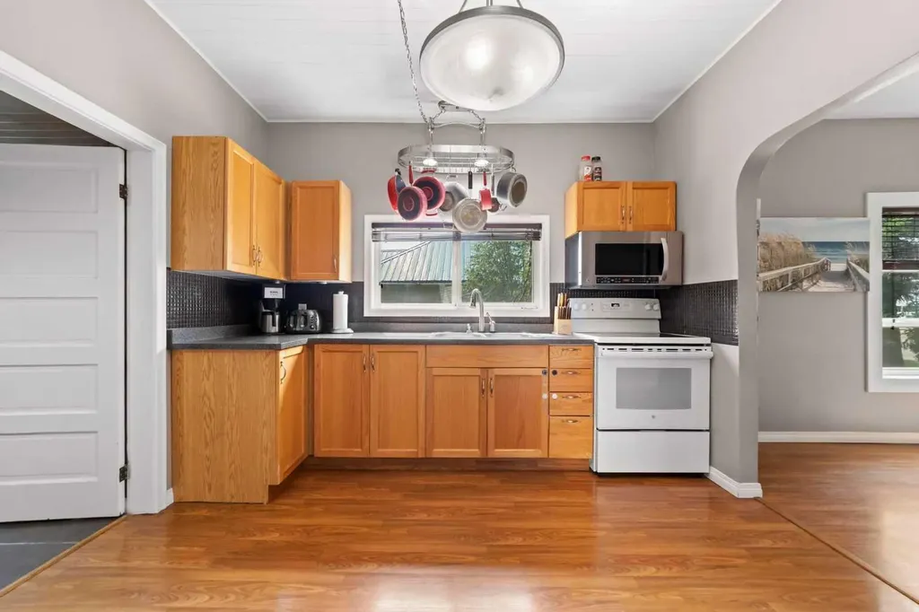 4806 50 Street Sedgewick AB T0B4C0