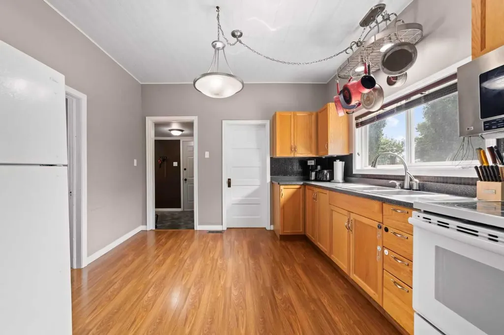 4806 50 Street Sedgewick AB T0B4C0