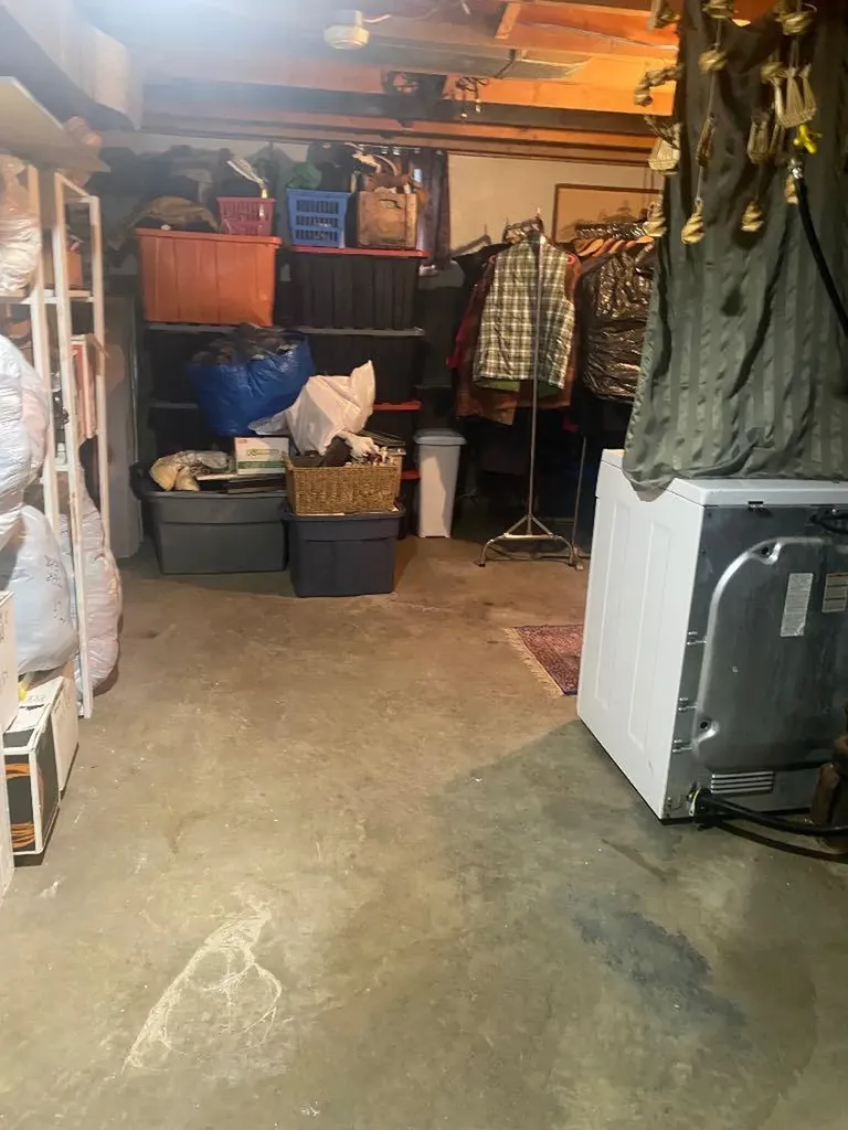 5211 49 Street Camrose AB T4V 1N8