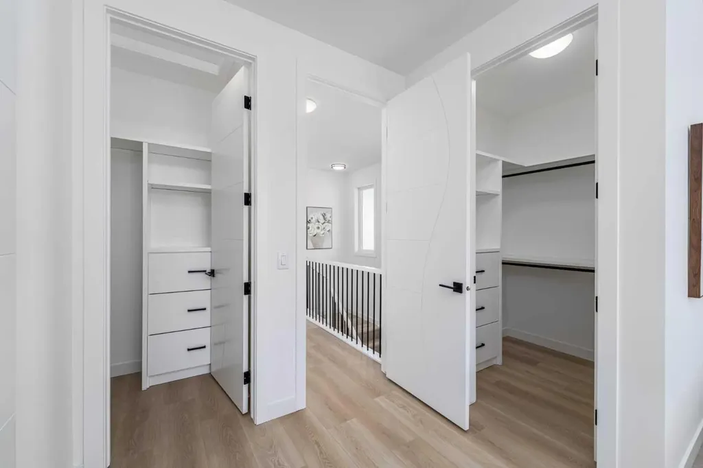 421 Hendon Drive NW Calgary AB T2K 2A1