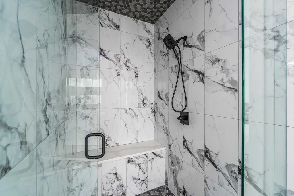 421 Hendon Drive NW Calgary AB T2K 2A1
