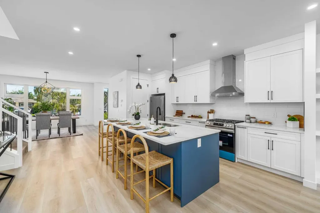421 Hendon Drive NW Calgary AB T2K 2A1