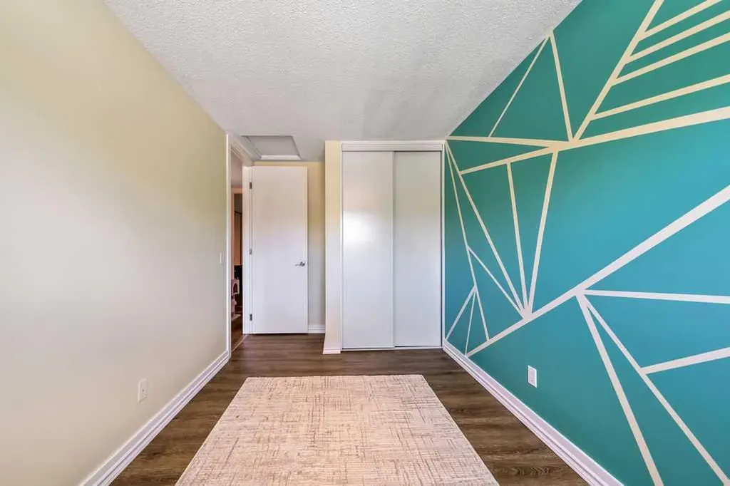 14736 Deerfield Drive SE Calgary AB T1J 5Y1