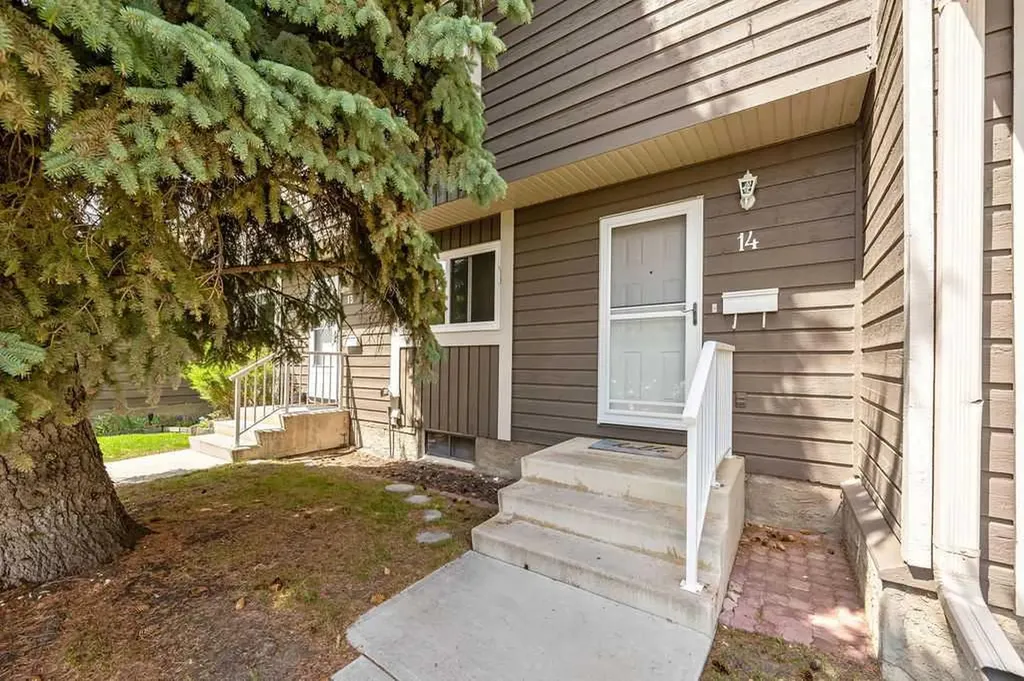 14736 Deerfield Drive SE Calgary AB T1J 5Y1