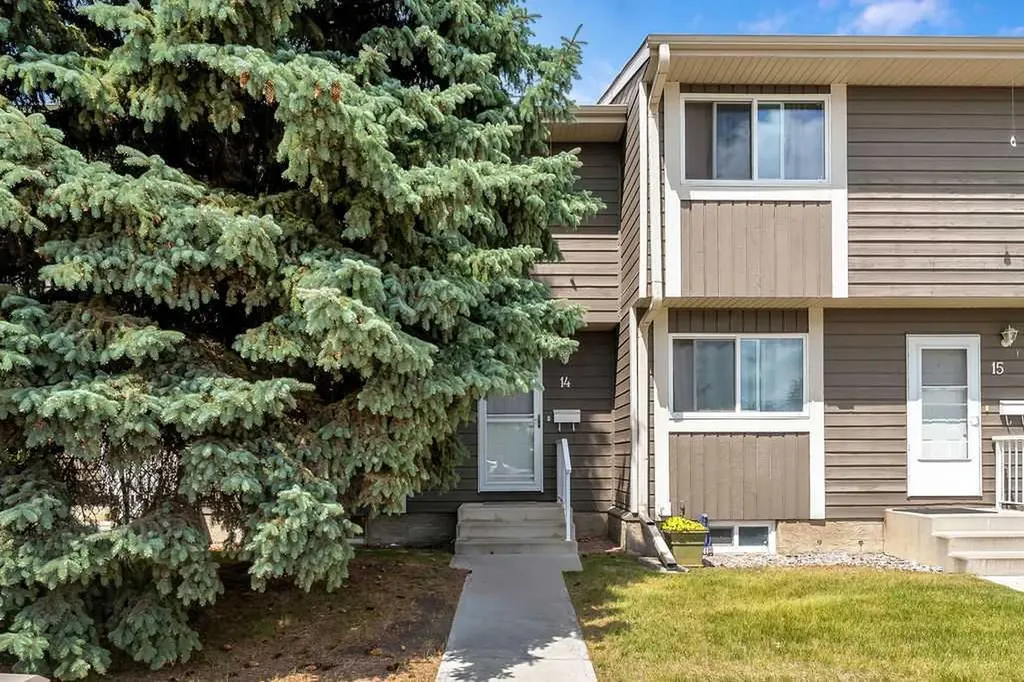 14736 Deerfield Drive SE Calgary AB T1J 5Y1