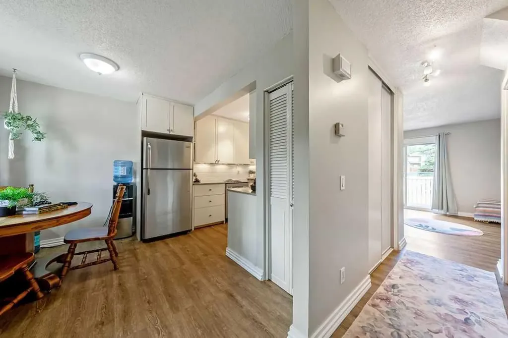 14736 Deerfield Drive SE Calgary AB T1J 5Y1