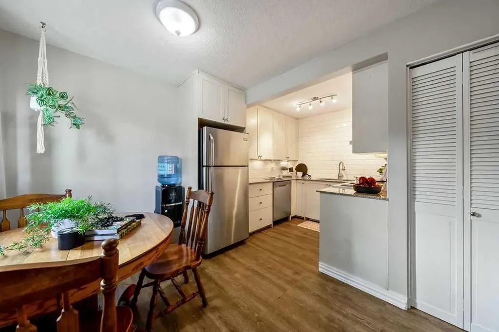 14736 Deerfield Drive SE Calgary AB T1J 5Y1