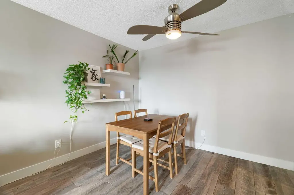 111 14 Avenue SE Calgary AB T2G 4Z8