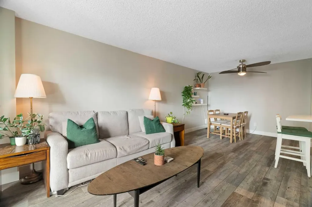 111 14 Avenue SE Calgary AB T2G 4Z8