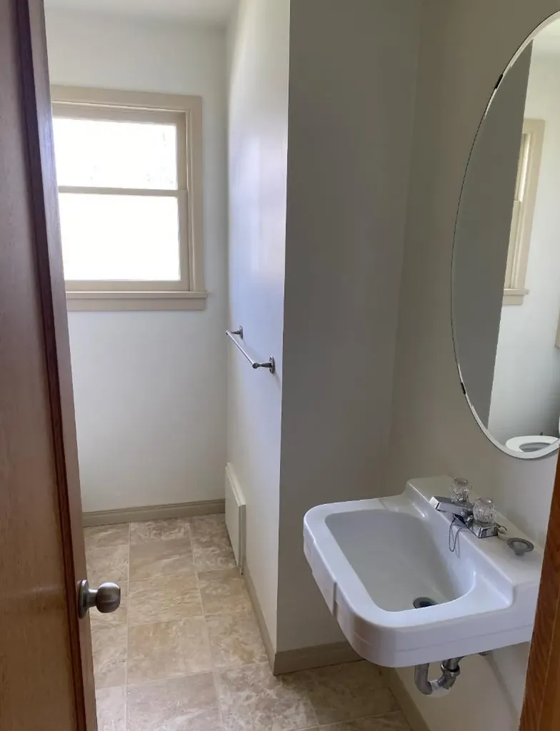 1522 20 Avenue Didsbury AB t0m0w0