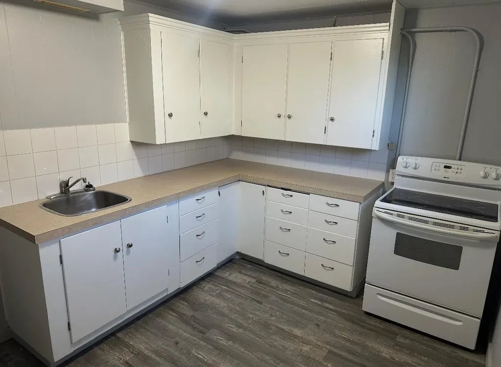 1522 20 Avenue Didsbury AB t0m0w0