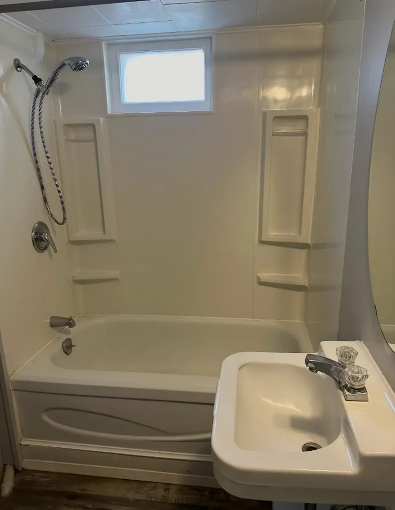 1522 20 Avenue Didsbury AB t0m0w0