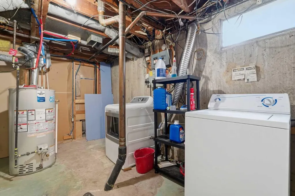 9032 Fairmount Drive SE Calgary AB T2H0Z5