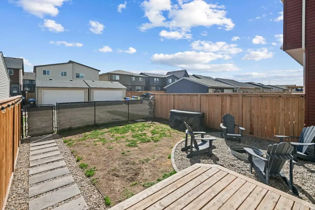 446 Walgrove Way SE Calgary AB T2X 4E9