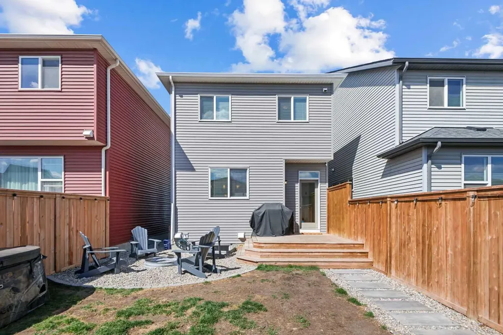 446 Walgrove Way SE Calgary AB T2X 4E9
