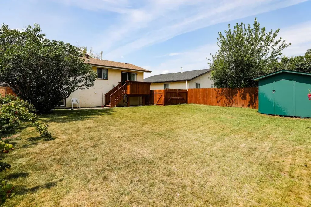1031 Cameron Road S Lethbridge AB T1K 4K6