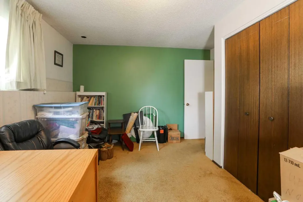 1031 Cameron Road S Lethbridge AB T1K 4K6