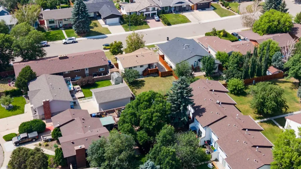 1031 Cameron Road S Lethbridge AB T1K 4K6