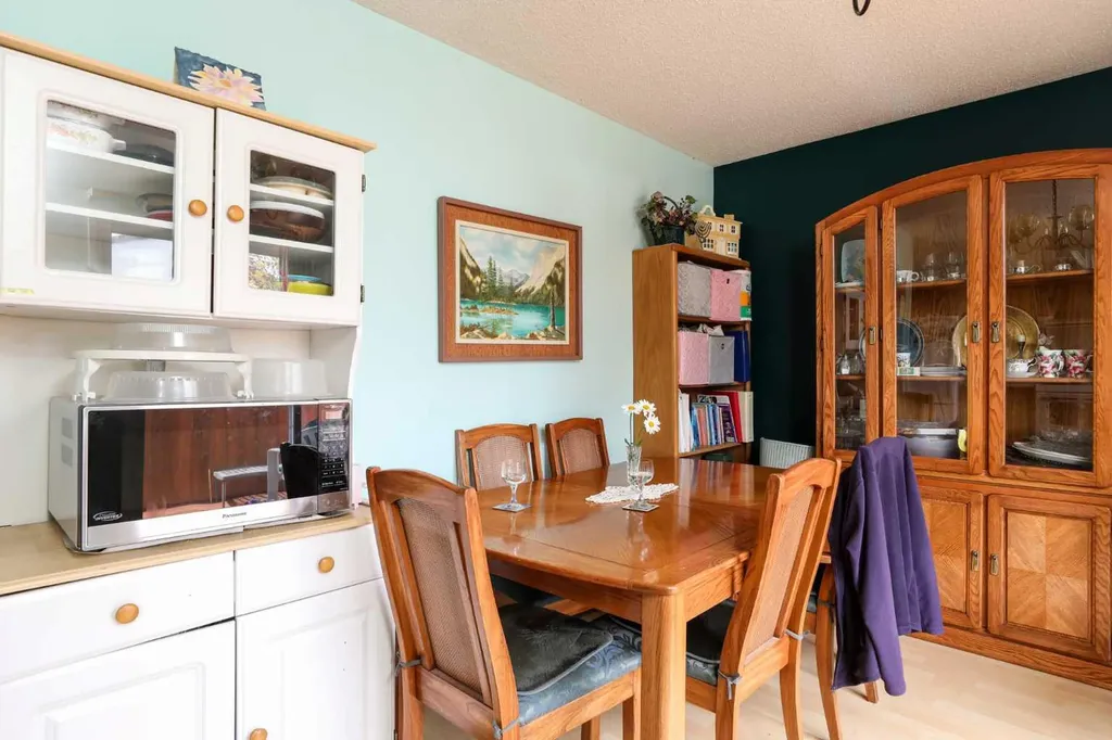 1031 Cameron Road S Lethbridge AB T1K 4K6